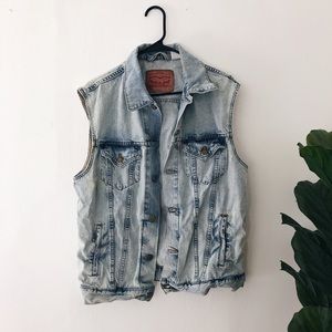 LEVI DENIM VEST